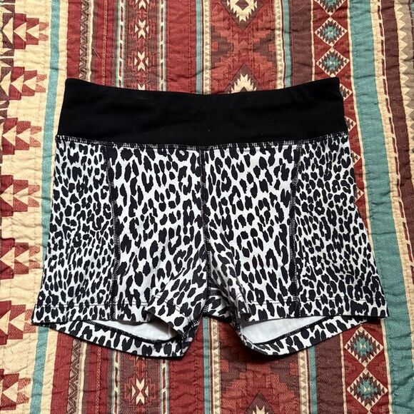 Lorna Jane Biker shorts size small Teal - Picture 1 of 4